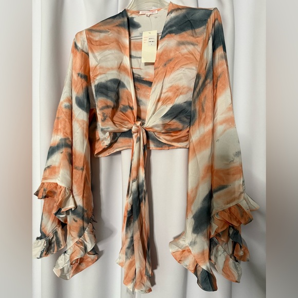 NWT Beautiful Flowing Arms Blouse Size Large - Picture 4 of 6